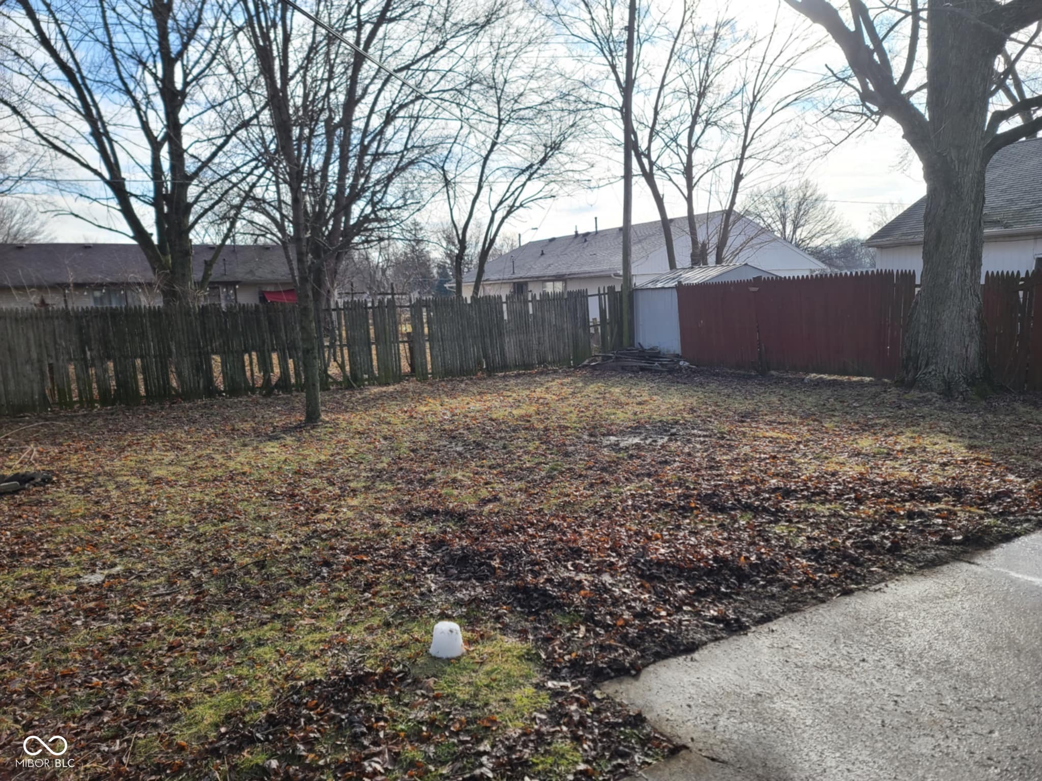 Property Photo: 1908 Edgemont Way IN 46011