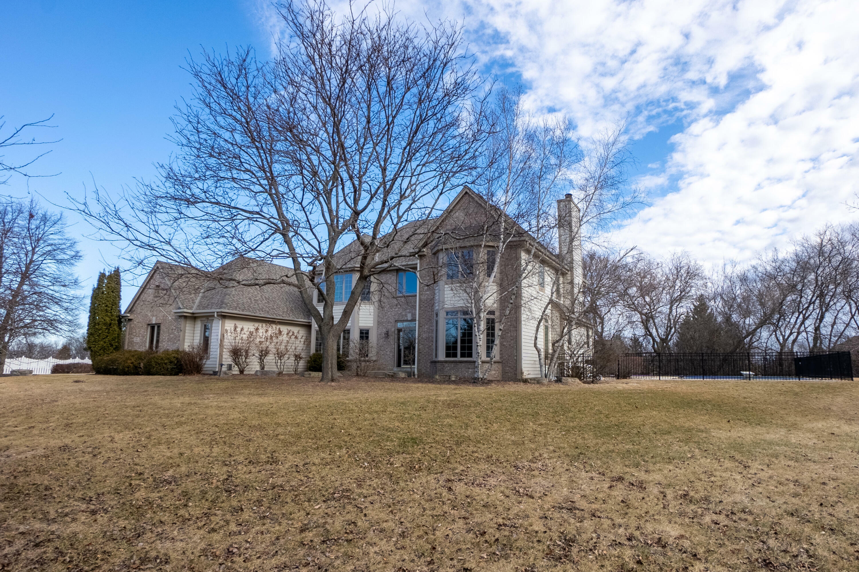 Property Photo: W290n3820 Fox Field Ct WI 53072