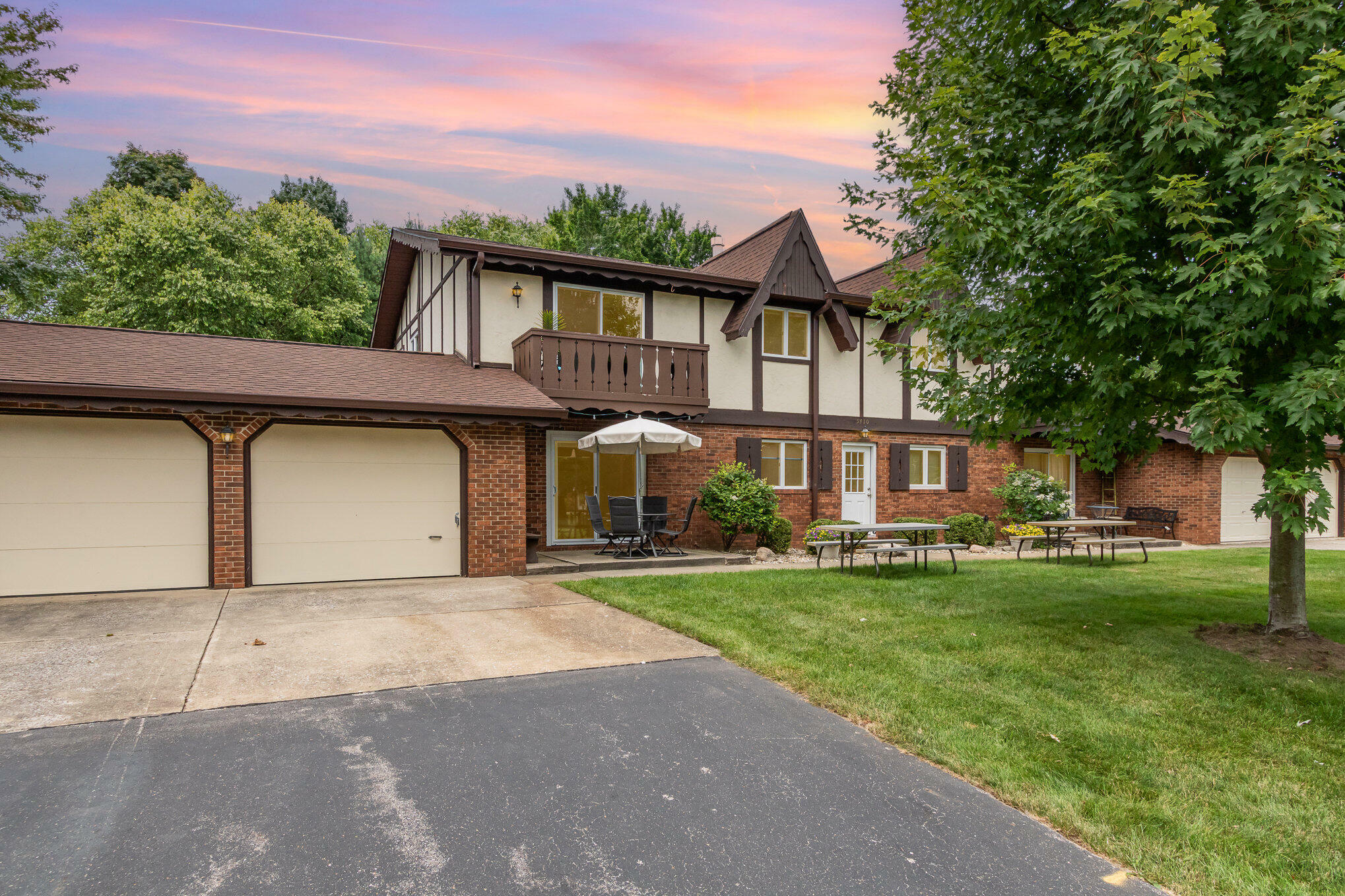 Property Photo:  5410 Country Aire Drive  MI 49038 