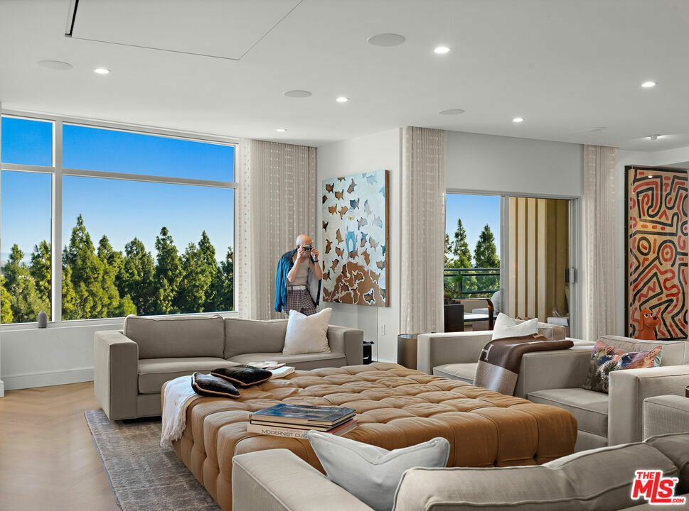 Property Photo: 1 W Century Drive 5B CA 90067