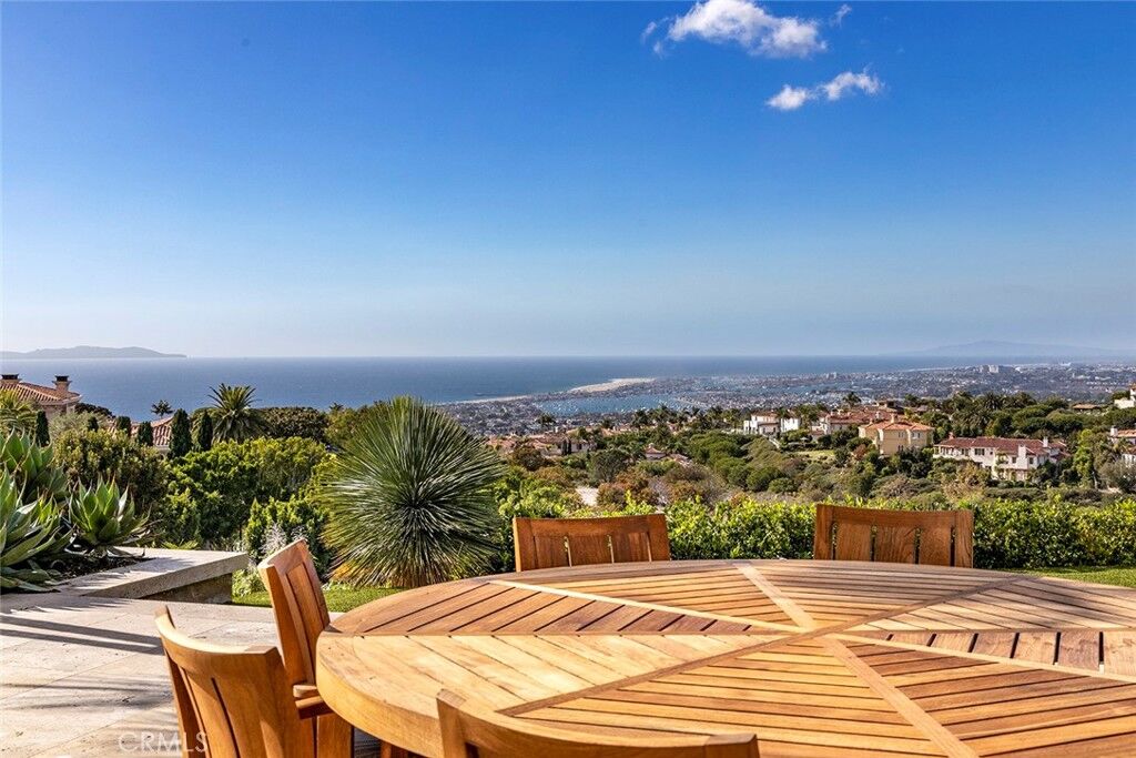 Property Photo:  9 Sailcrest  CA 92657 