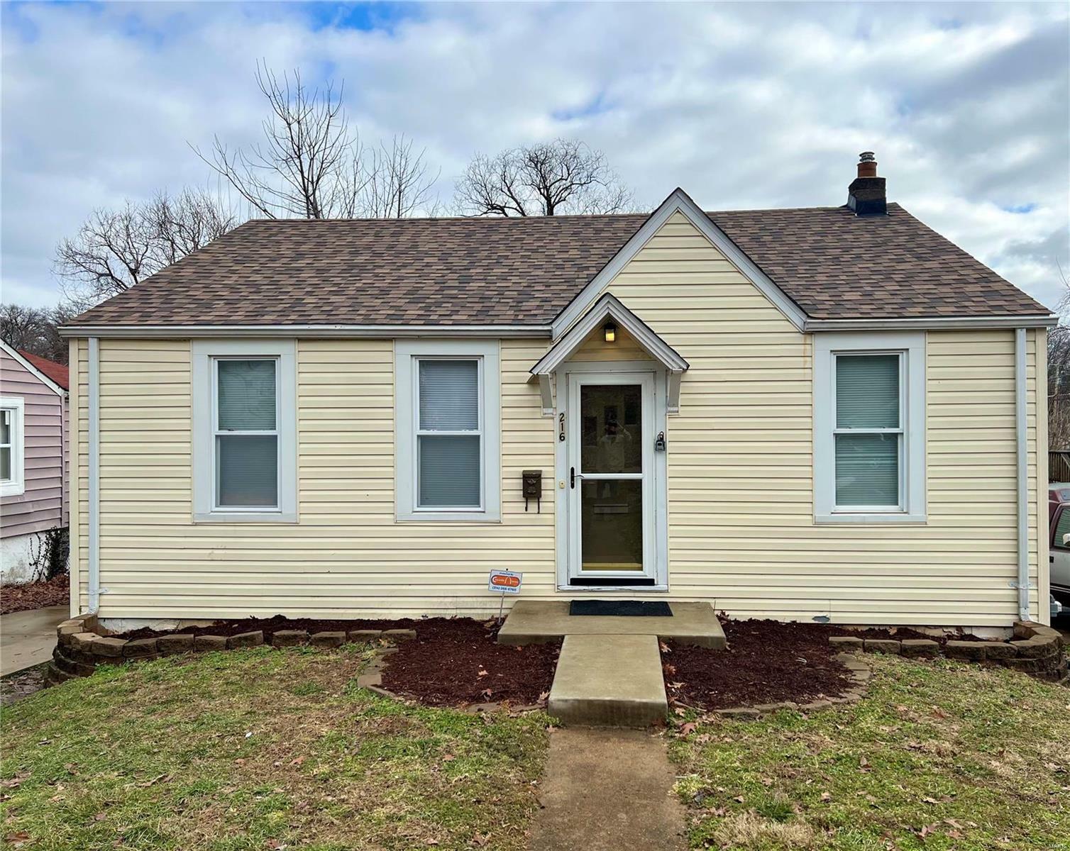 Property Photo:  216 Averill Avenue  MO 63135 