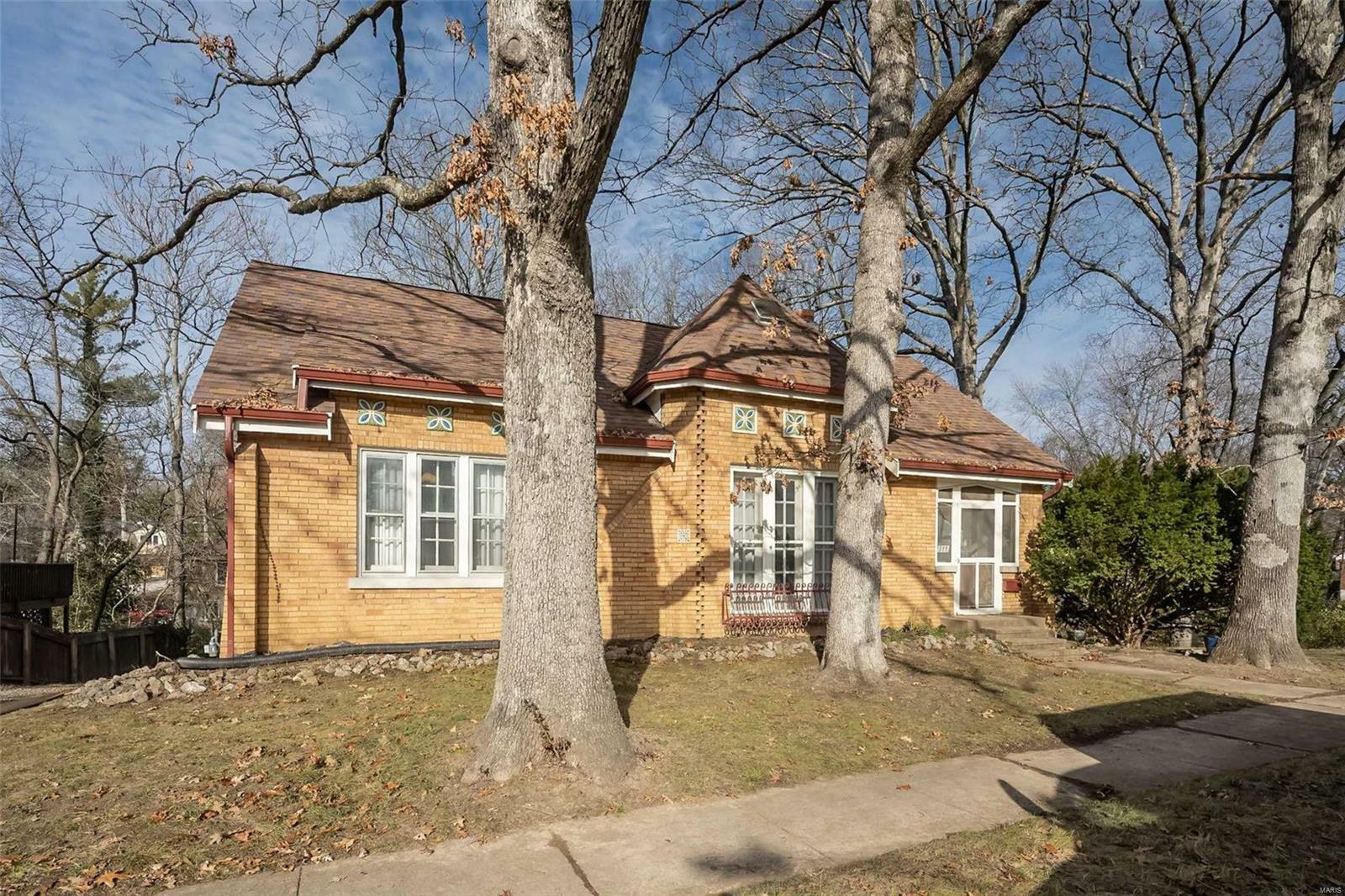 Property Photo:  511 Goethe Avenue  MO 63122 