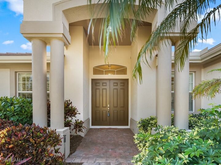 442 Saddlebrook Lane  Naples FL 34110 photo