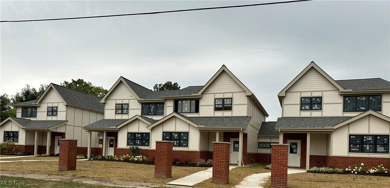 3140 E 135  Cleveland OH 44120 photo
