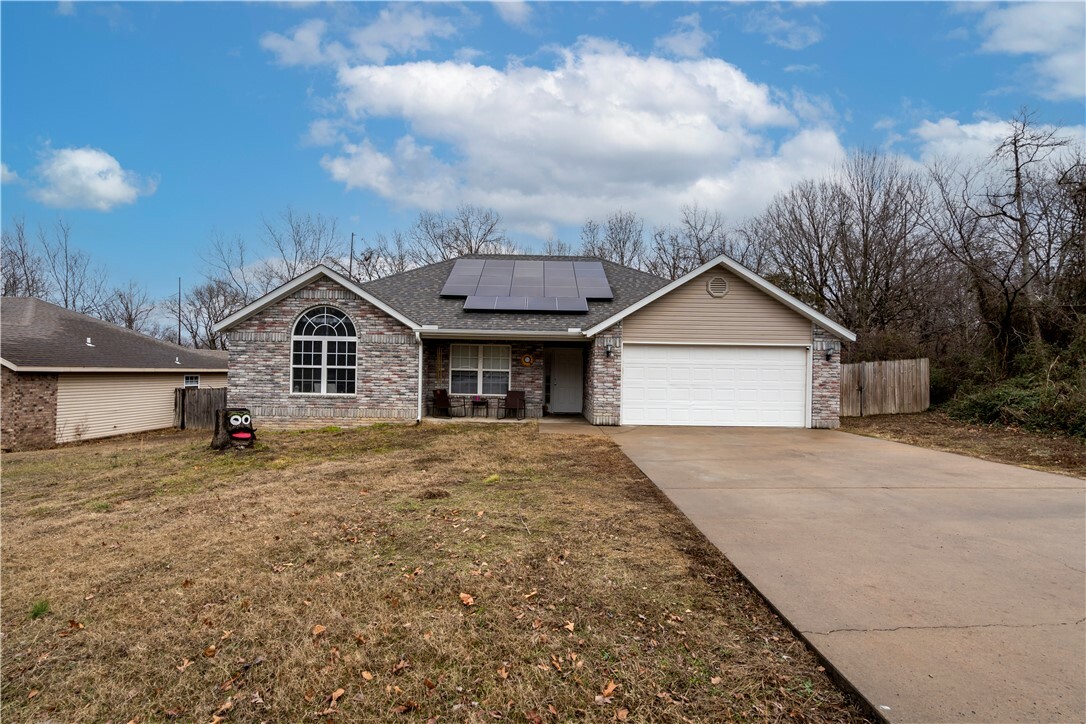 Property Photo:  8 Boreland Lane  AR 72715 