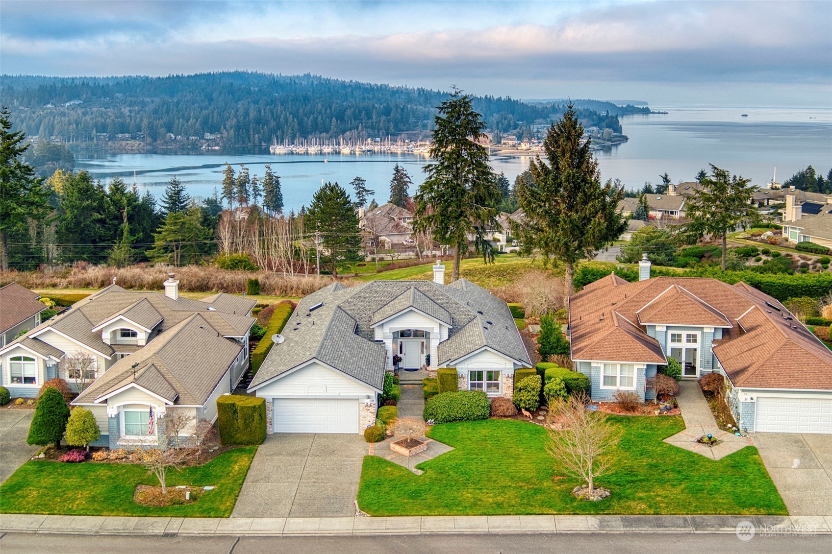 Property Photo:  102  Sea Vista Terrace  WA 98365 