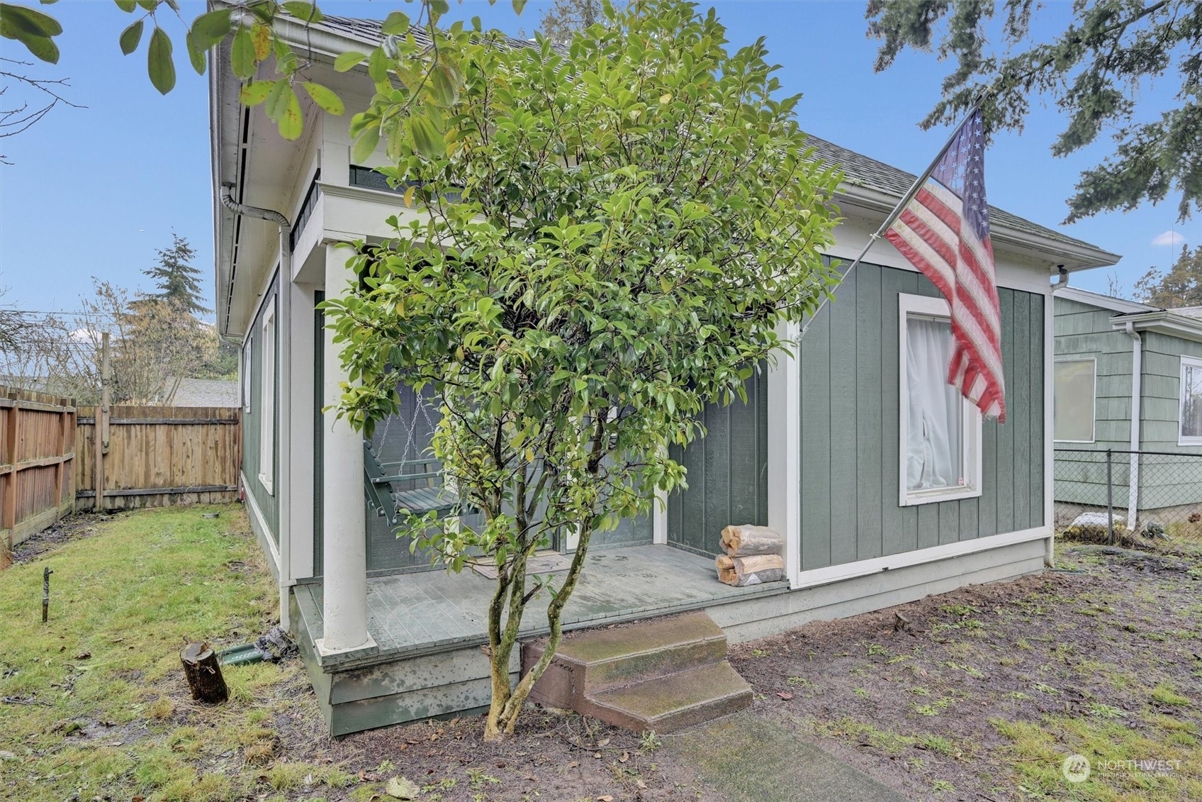 Property Photo:  1122 S Fife Street  WA 98405 