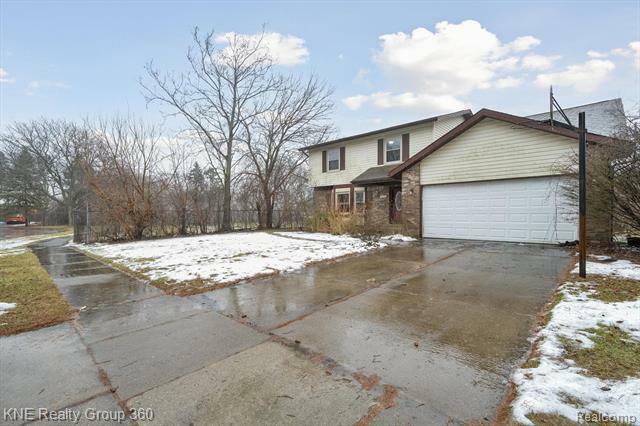 Property Photo:  5068 Fedora Drive  MI 48098 