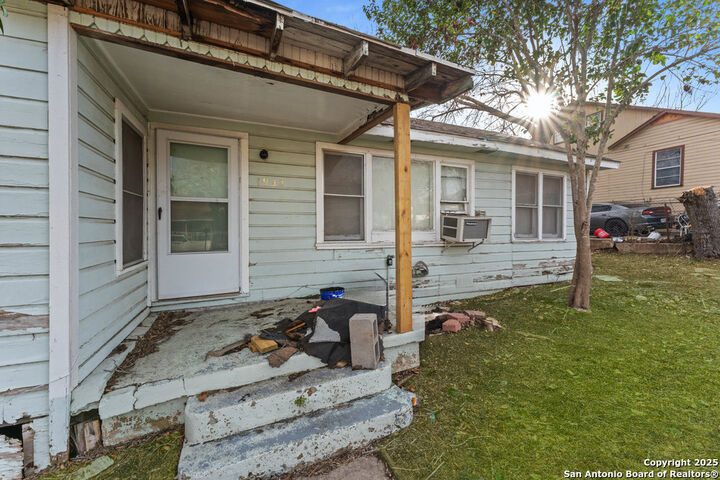 Property Photo: 1932 E Highland Blvd TX 78210