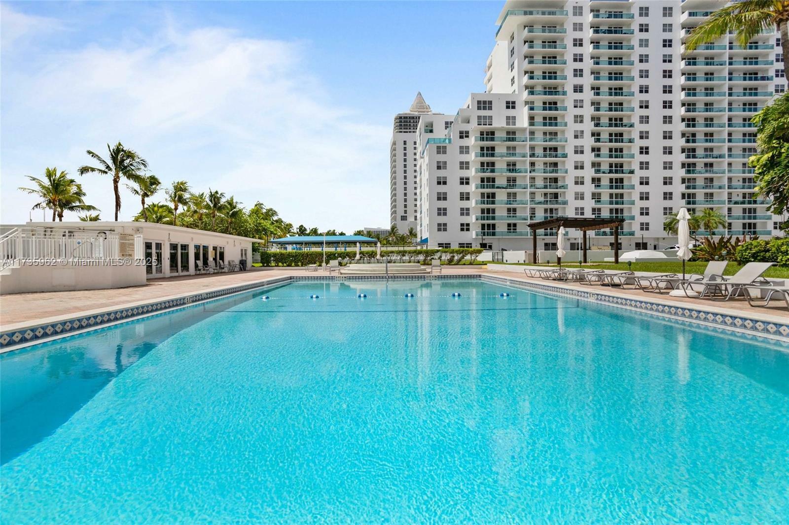 Property Photo: 5005 Collins Ave 1118 FL 33140