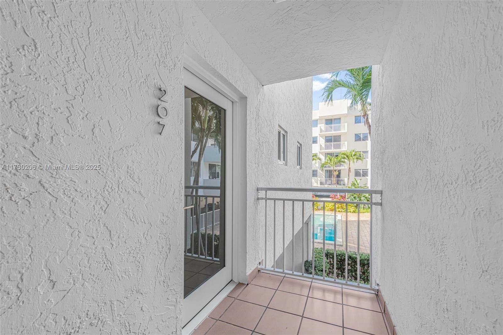 Property Photo: 1666 West Ave 207 FL 33139