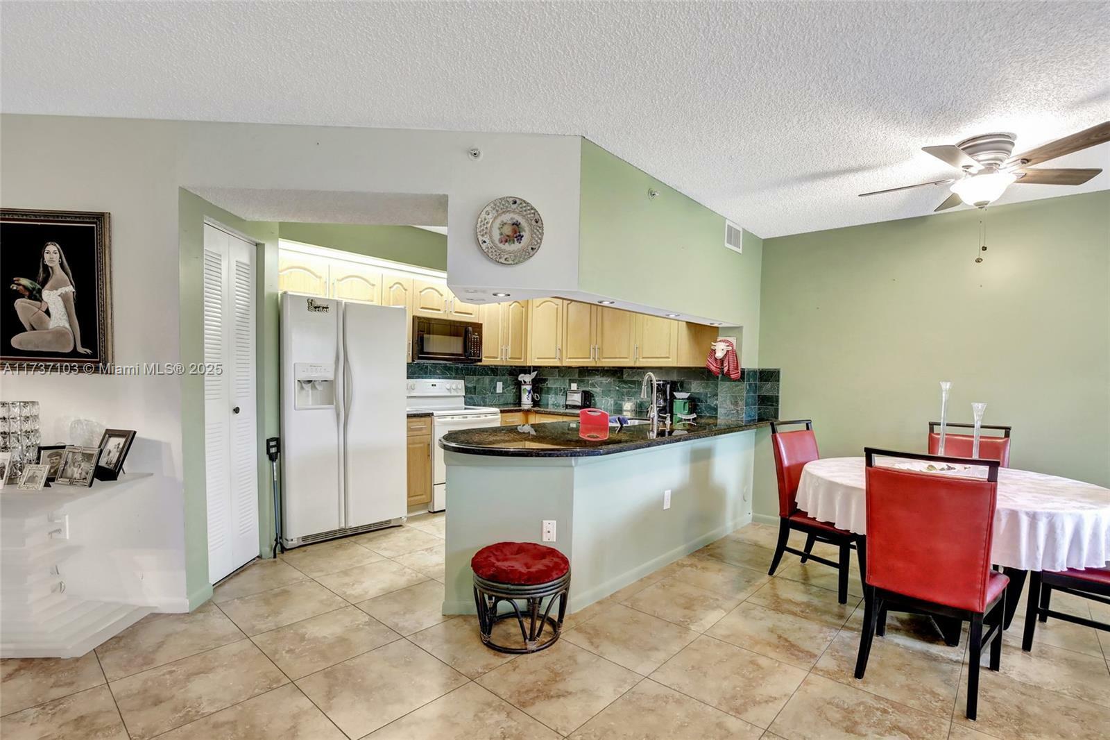 Property Photo:  12650 SW 15th St 111F  FL 33027 