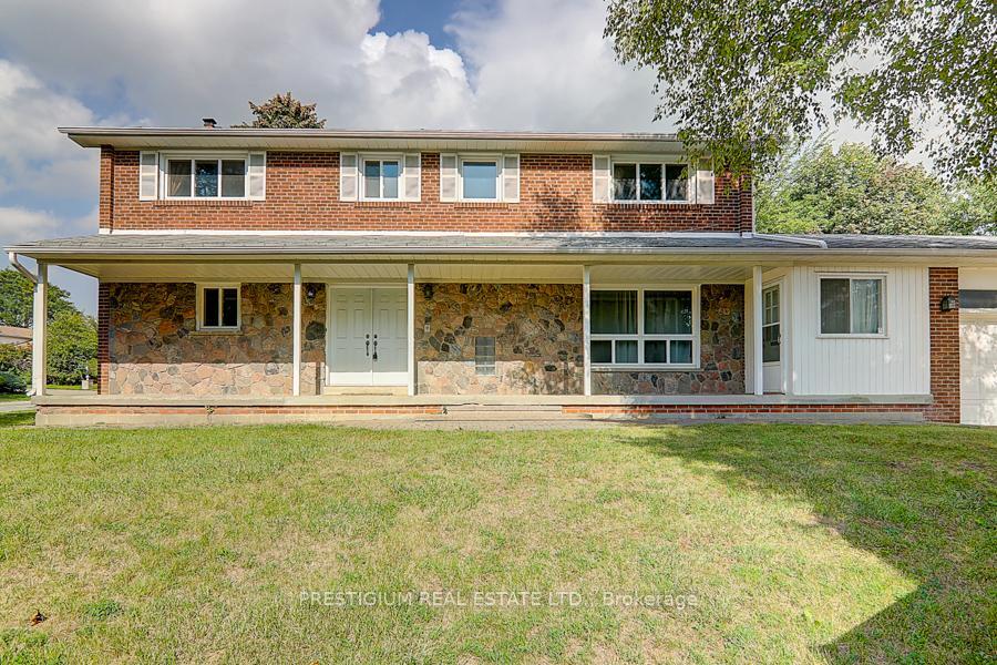 Property Photo: 57 Laureleaf Rd ON L3T 2X9