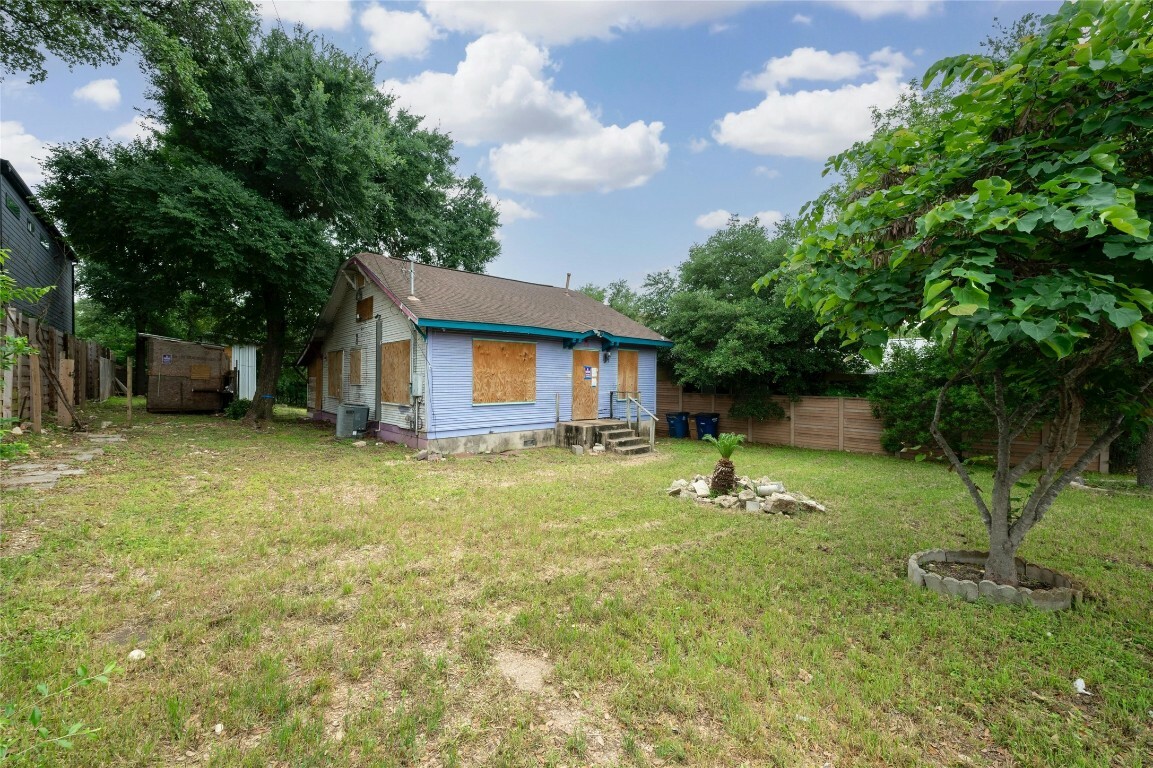 Property Photo:  4510 Lareina Drive  TX 78745 