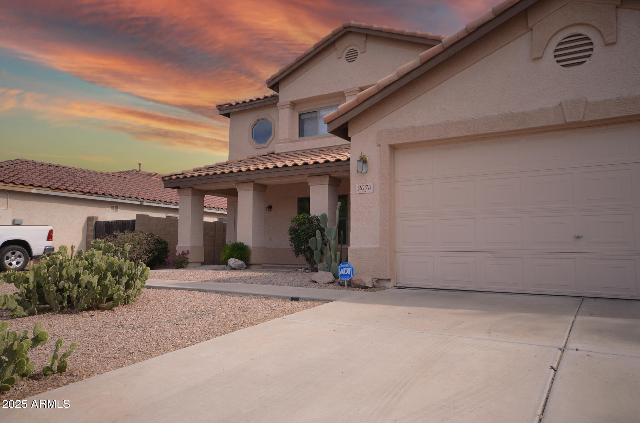 Property Photo: 2073 E Wildhorse Drive AZ 85286