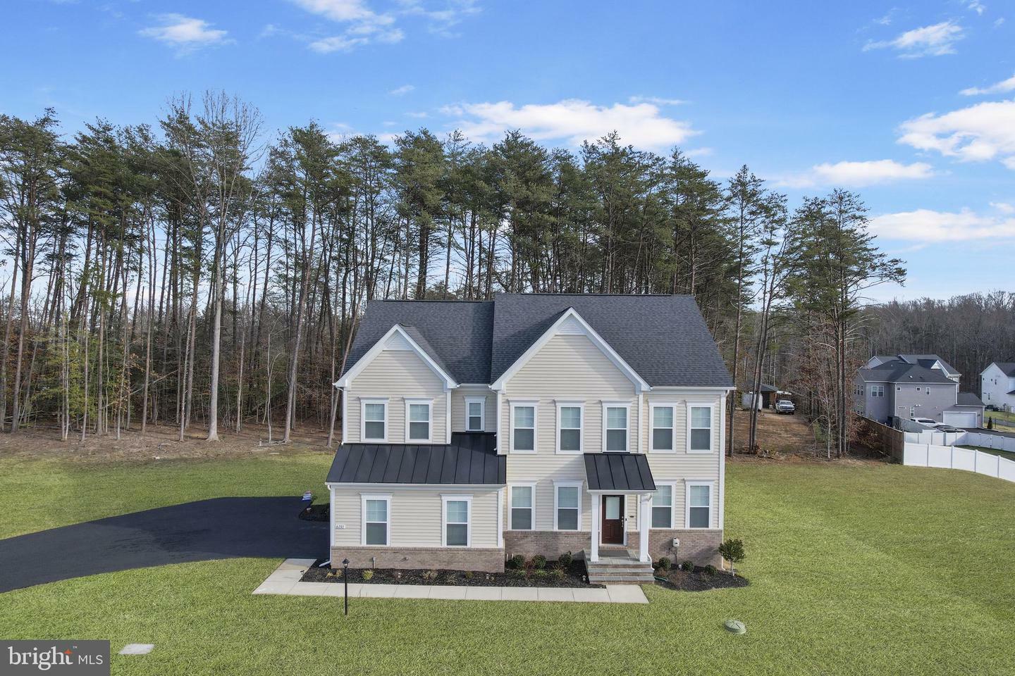 Property Photo:  6201 Carters Grove Drive  VA 20112 