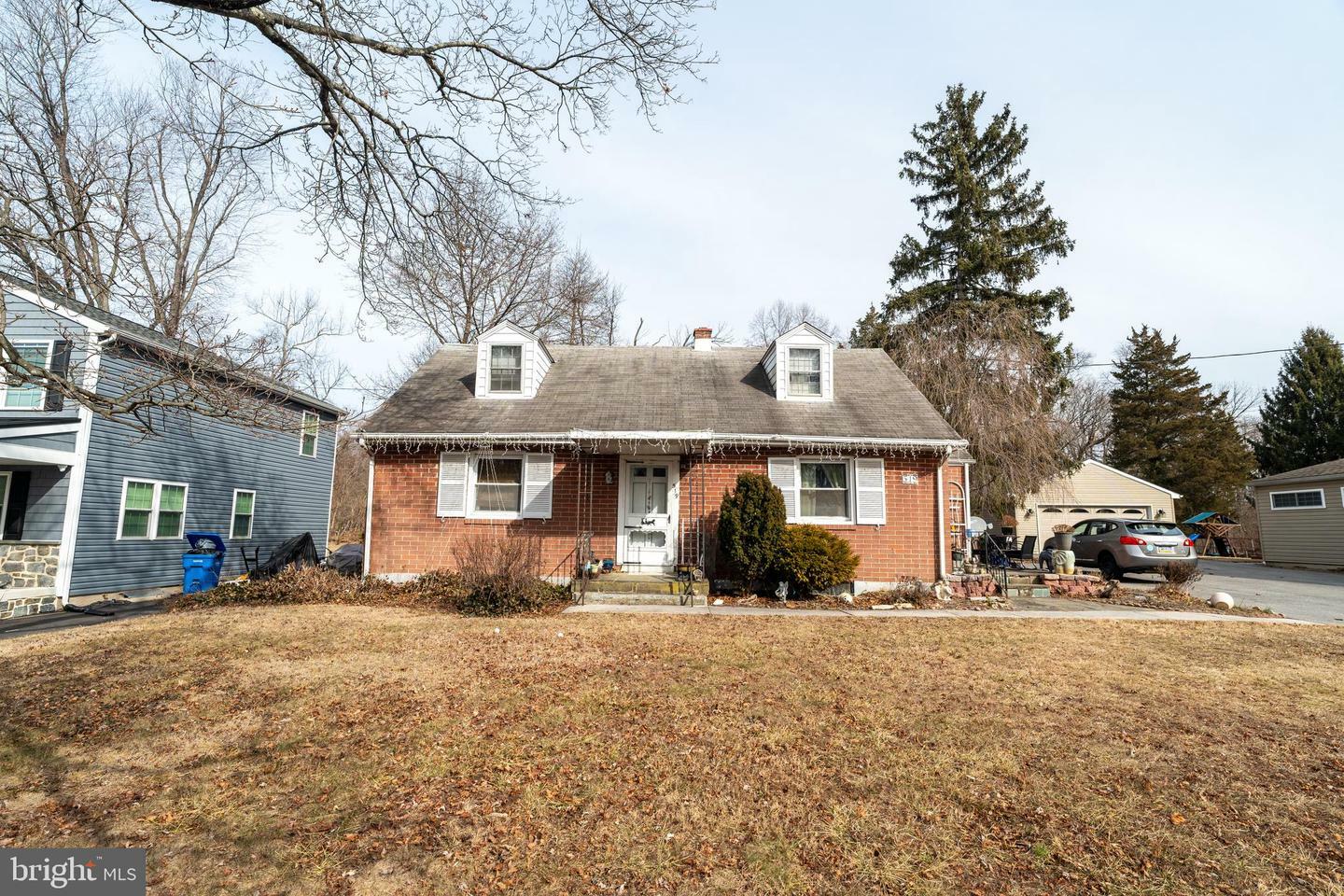 Property Photo:  519 Ridge Avenue  PA 19063 