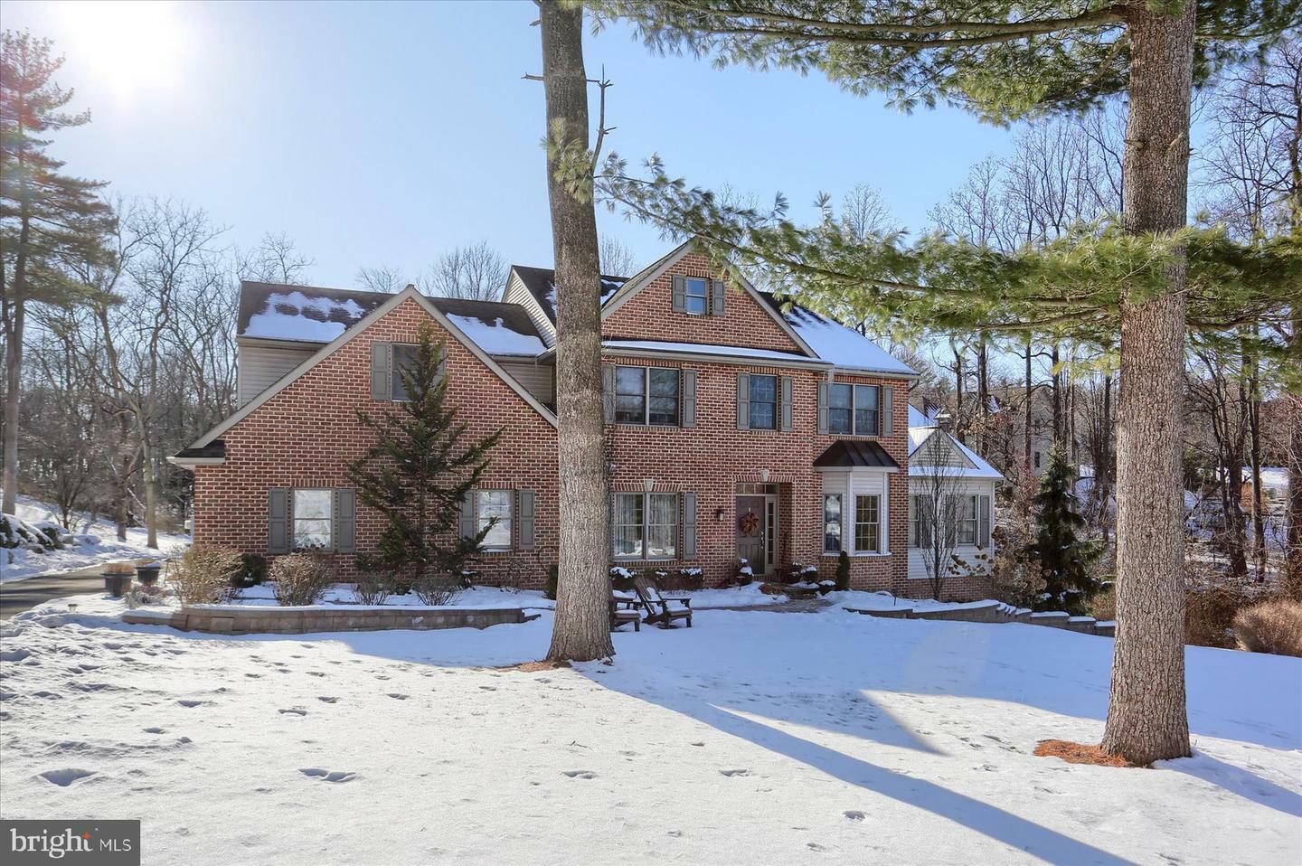 Property Photo:  95 White Pine Drive  PA 17033 