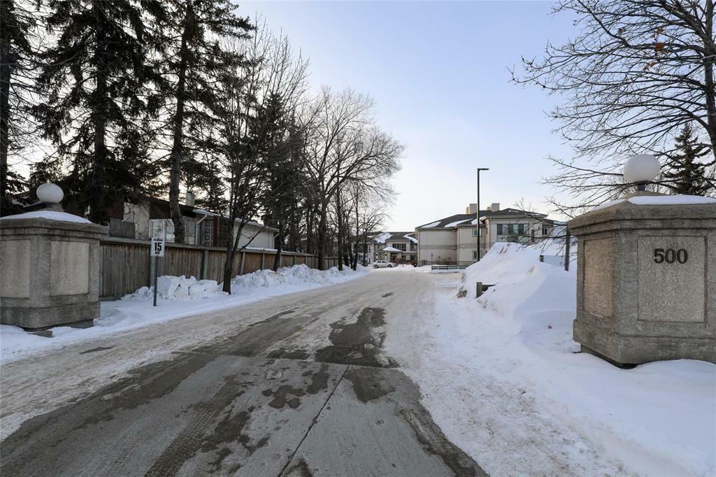 Property Photo:  500 Cathcart Street  MB R3R 3V6 