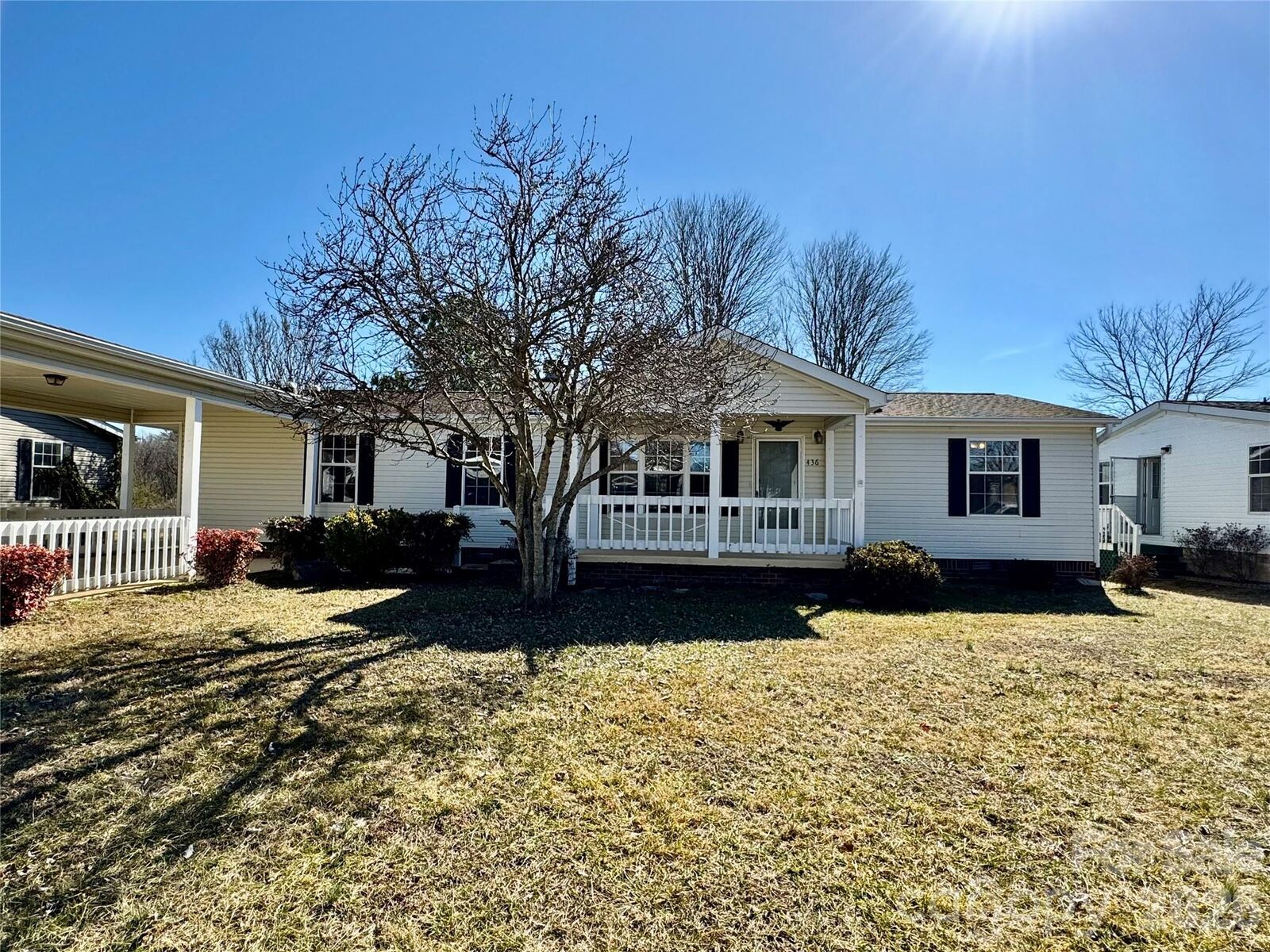 Property Photo: 436 Riverwind Drive NC 28739