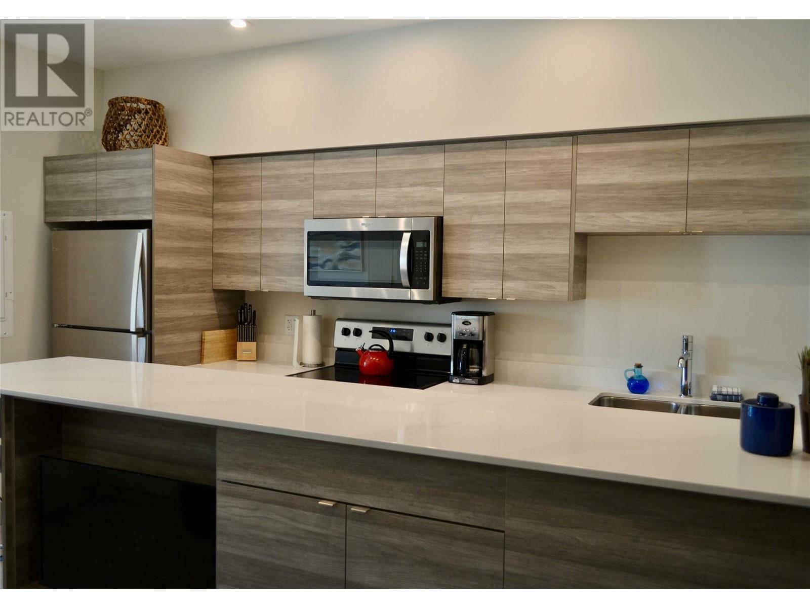Property Photo: 2555 Lakeshore Road 221 BC V1H 0A4