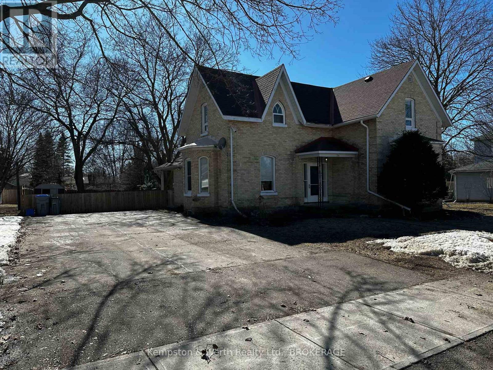 Property Photo: 34 Queen Street West ON N0G 1H0