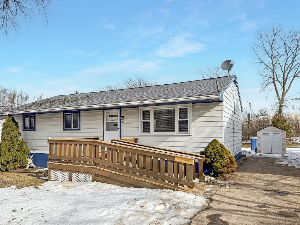 Property Photo: 4031 Davison Avenue PA 16504