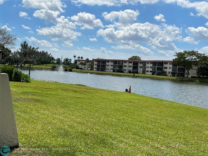 9500 N Hollybrook Lake Dr 202  Pembroke Pines FL 33025 photo