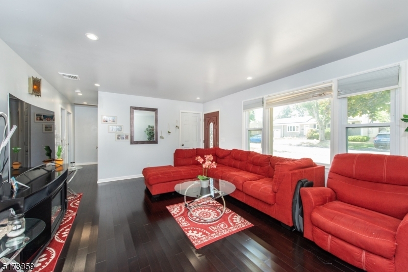 Property Photo:  915 Maple Ave  NJ 08854 