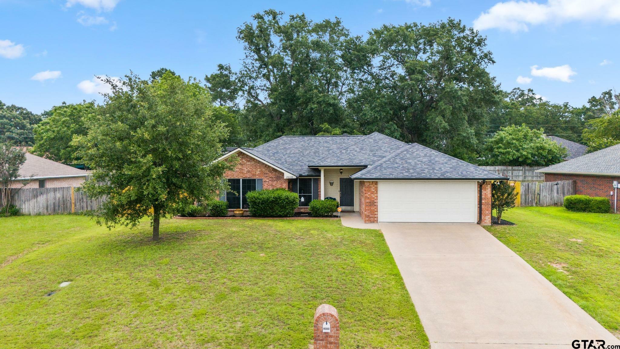 Property Photo: 20600 Bluegrass Circle TX 75762