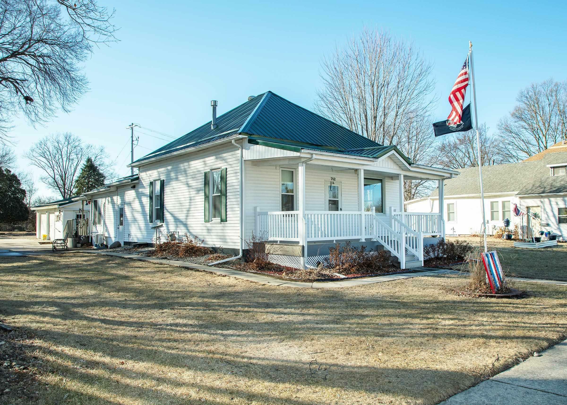 Property Photo:  712 E Bremer Avenue  IA 50677 