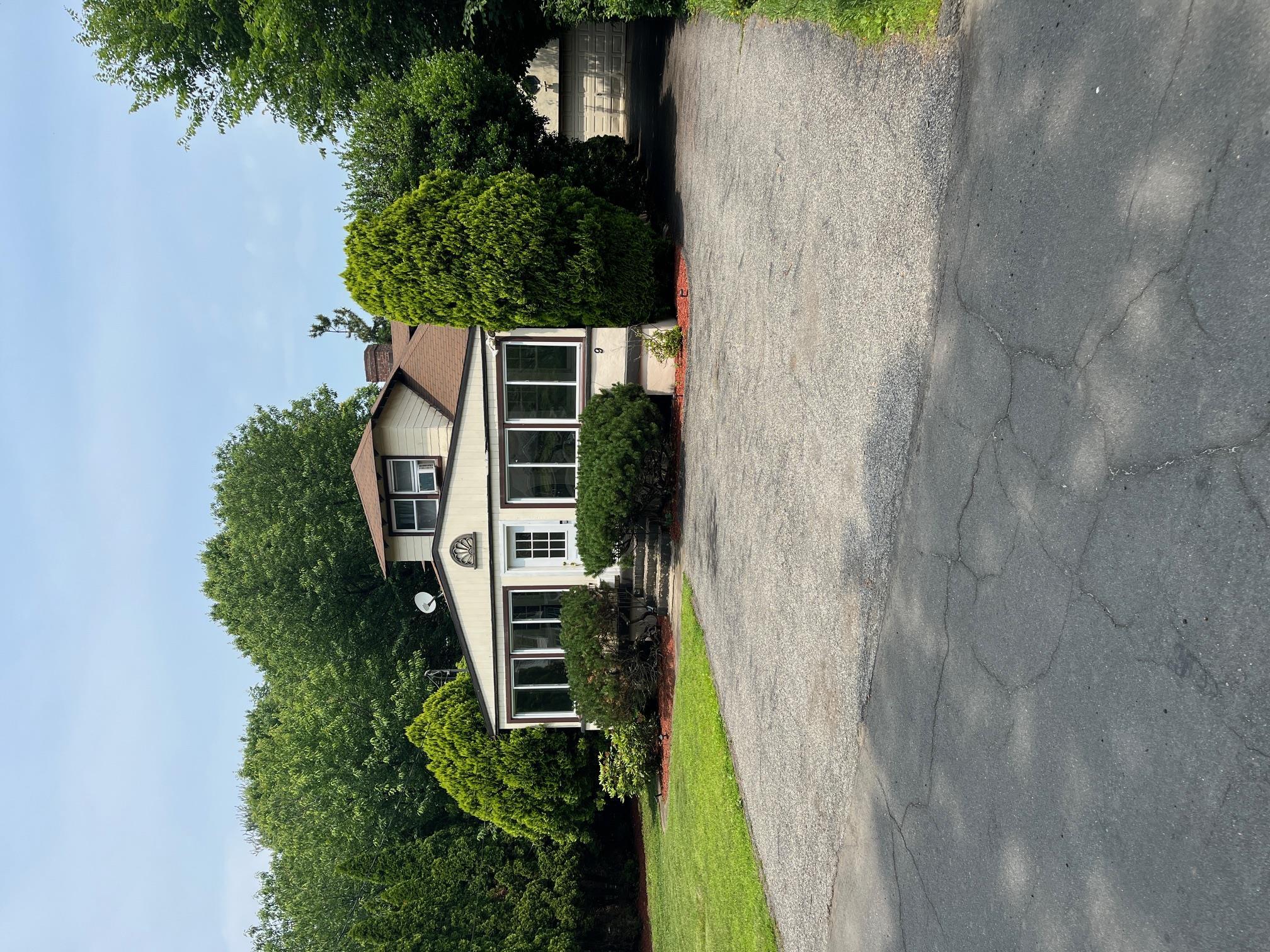 Property Photo:  9 Hillside Avenue  NY 10927 