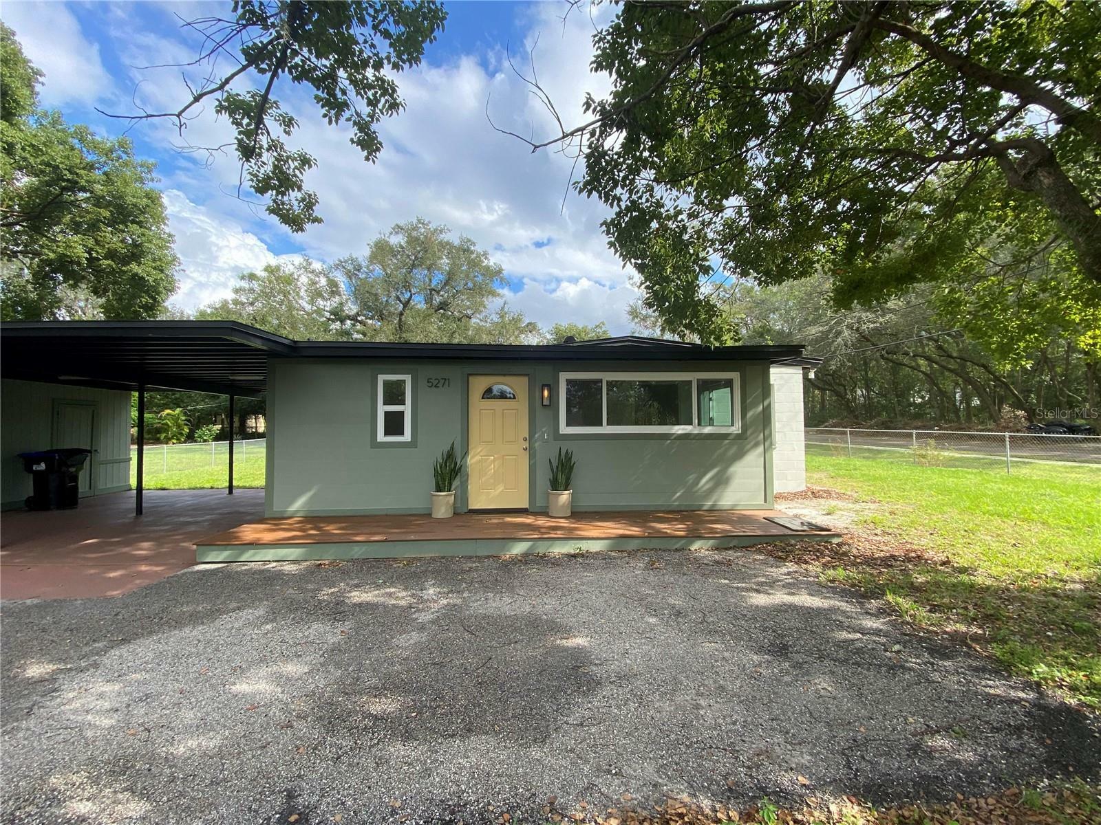 Property Photo:  5271 Vance Avenue  FL 32810 