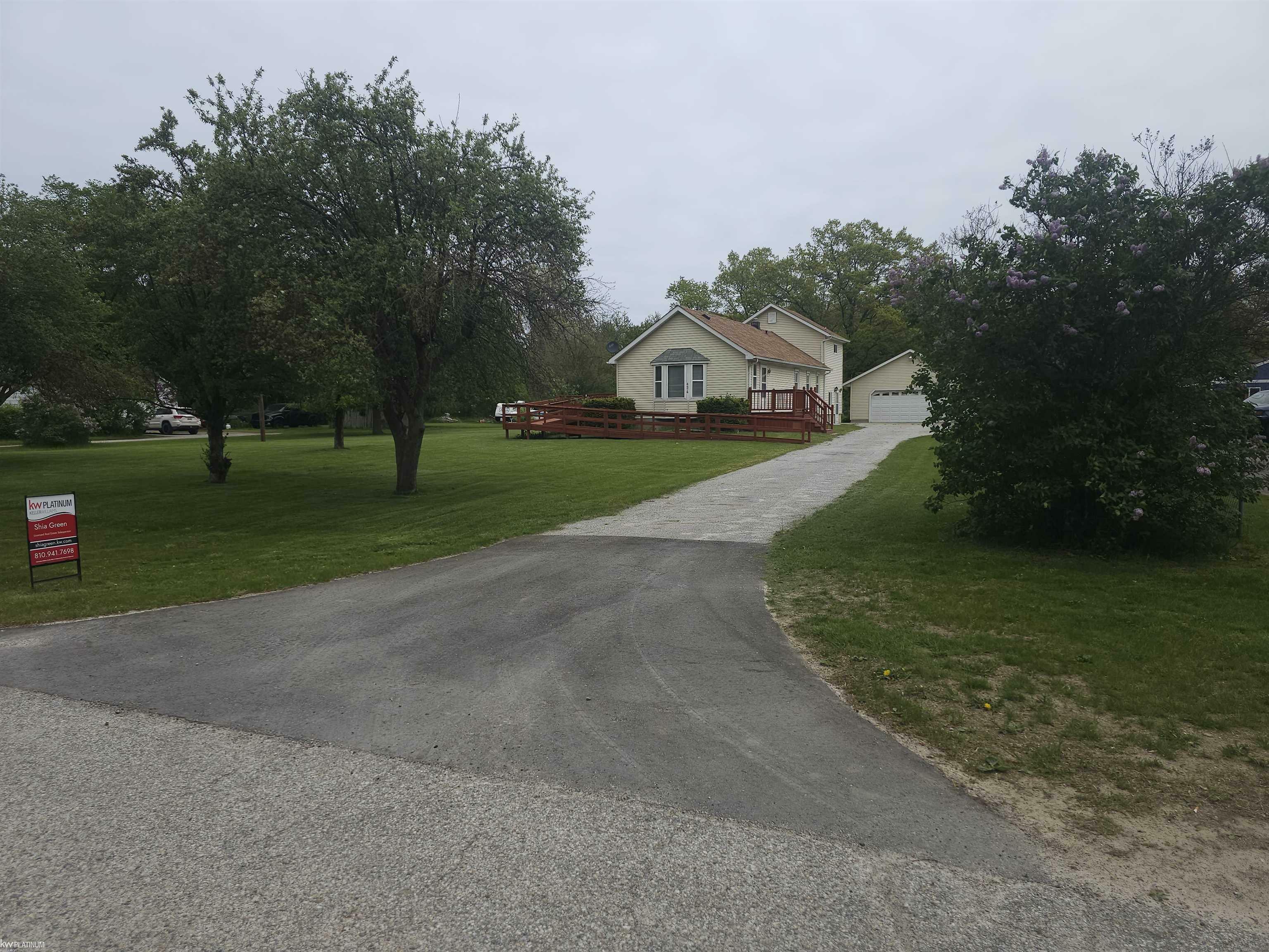 Property Photo: 4674 Meadowlawn Drive MI 48059