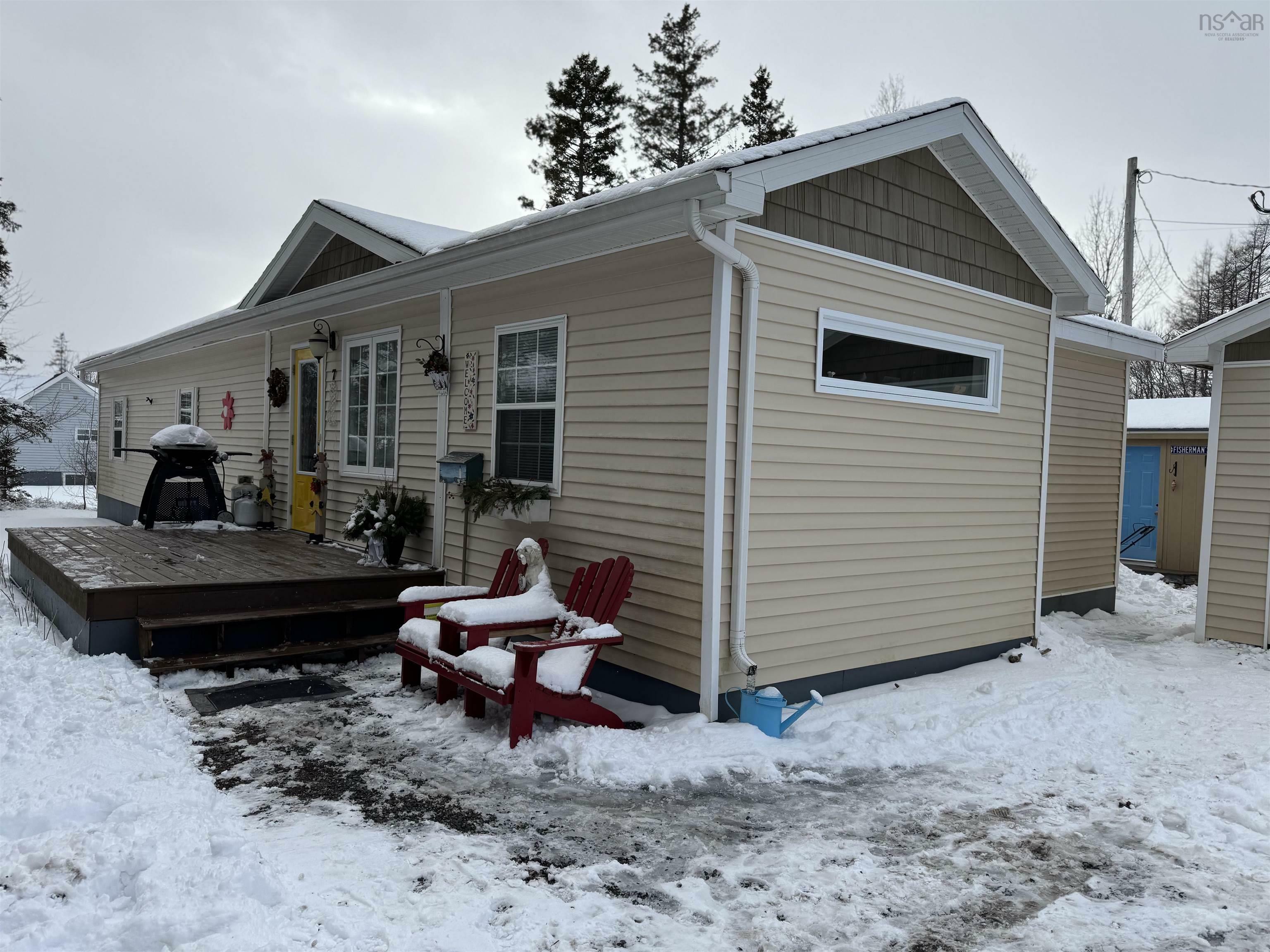 Property Photo:  7 Forest Park Drive  NS B6L 2H1 