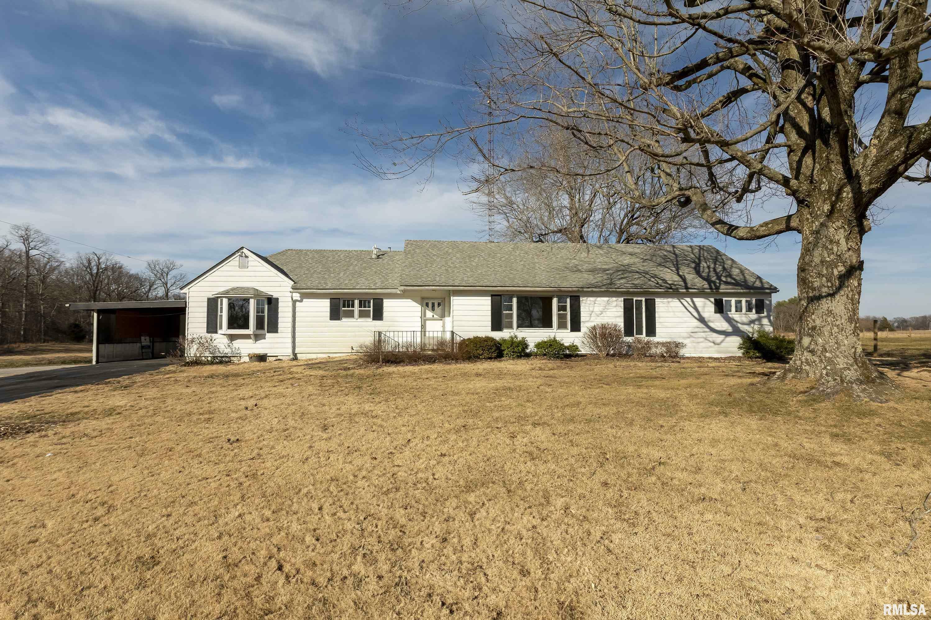 Property Photo:  9796 N Garfield Street Lane  IL 62864 