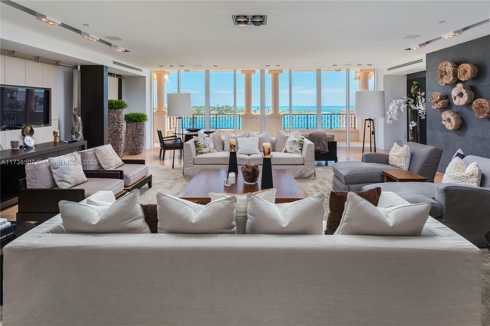 Property Photo:  7143 Fisher Island Dr 7143  FL 33109 