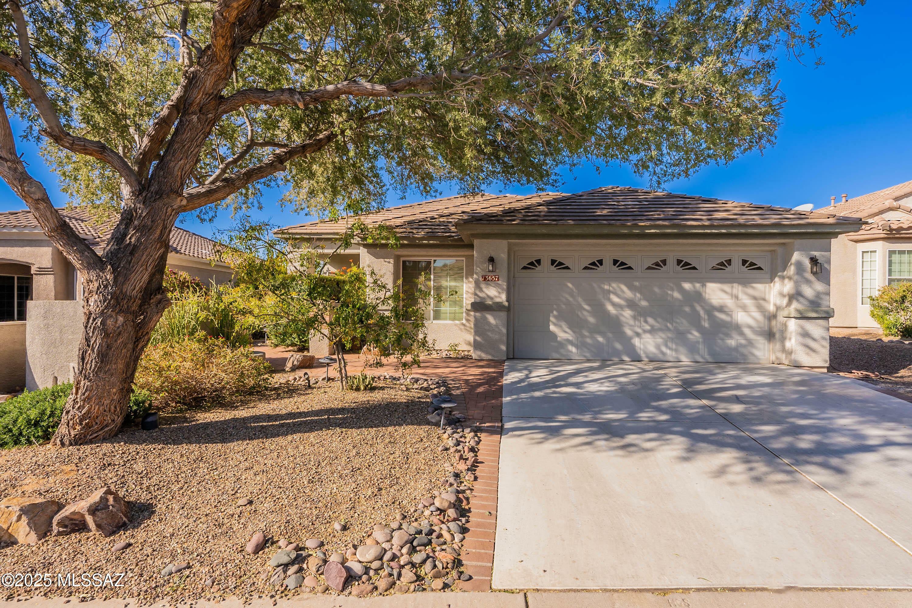 13657 N Heritage Canyon Drive  Marana AZ 85658 photo