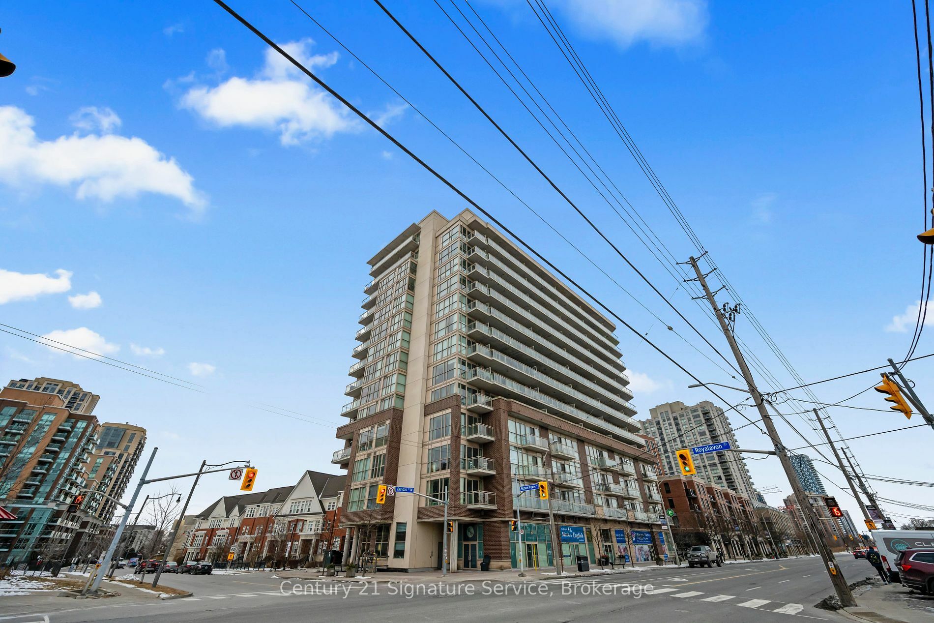 Property Photo:  5101 Dundas St W 301  ON M9A 5G8 