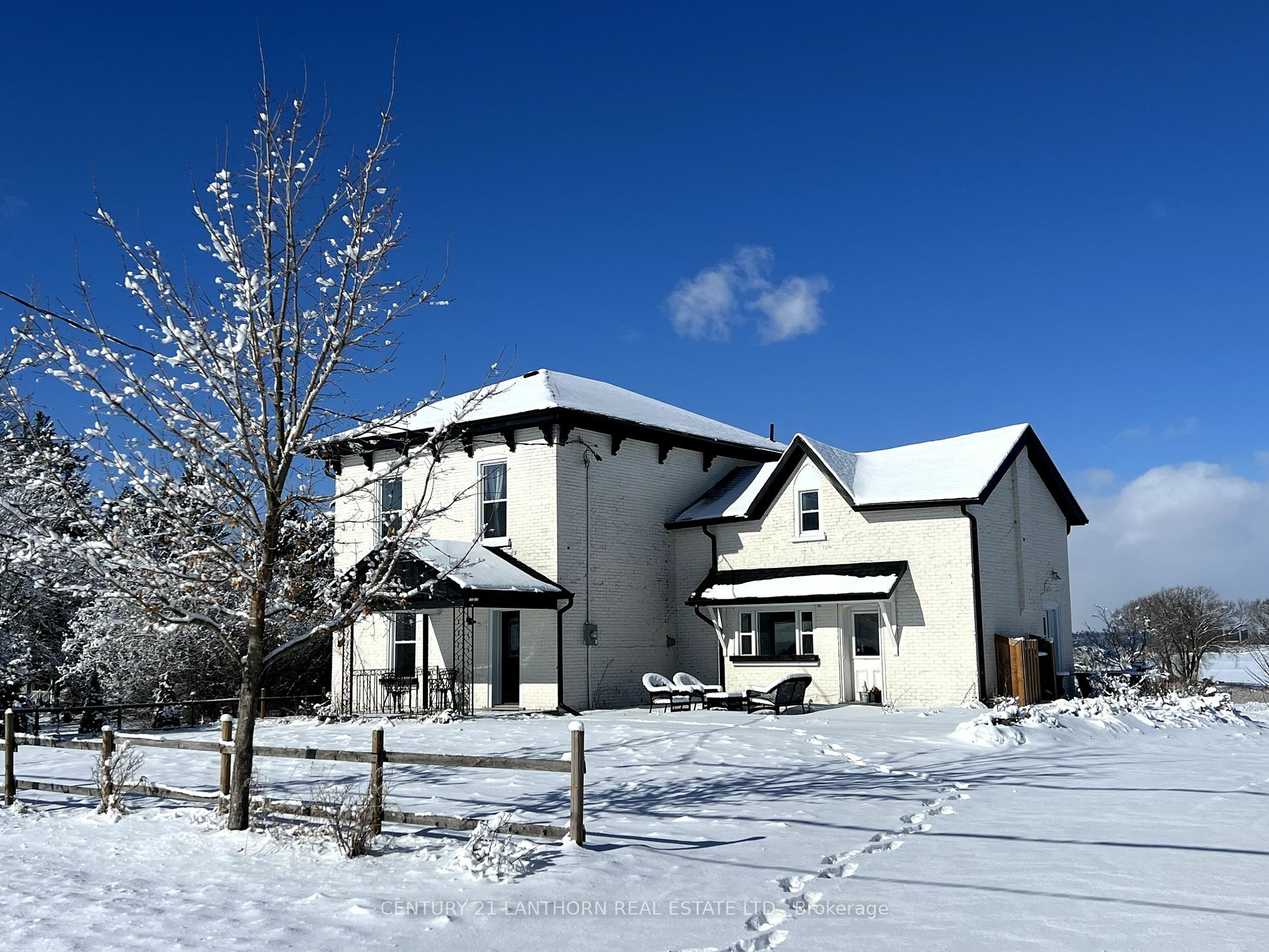 Photo de la propriété:  395 Massassauga Rd  ON K8N 4Z7 