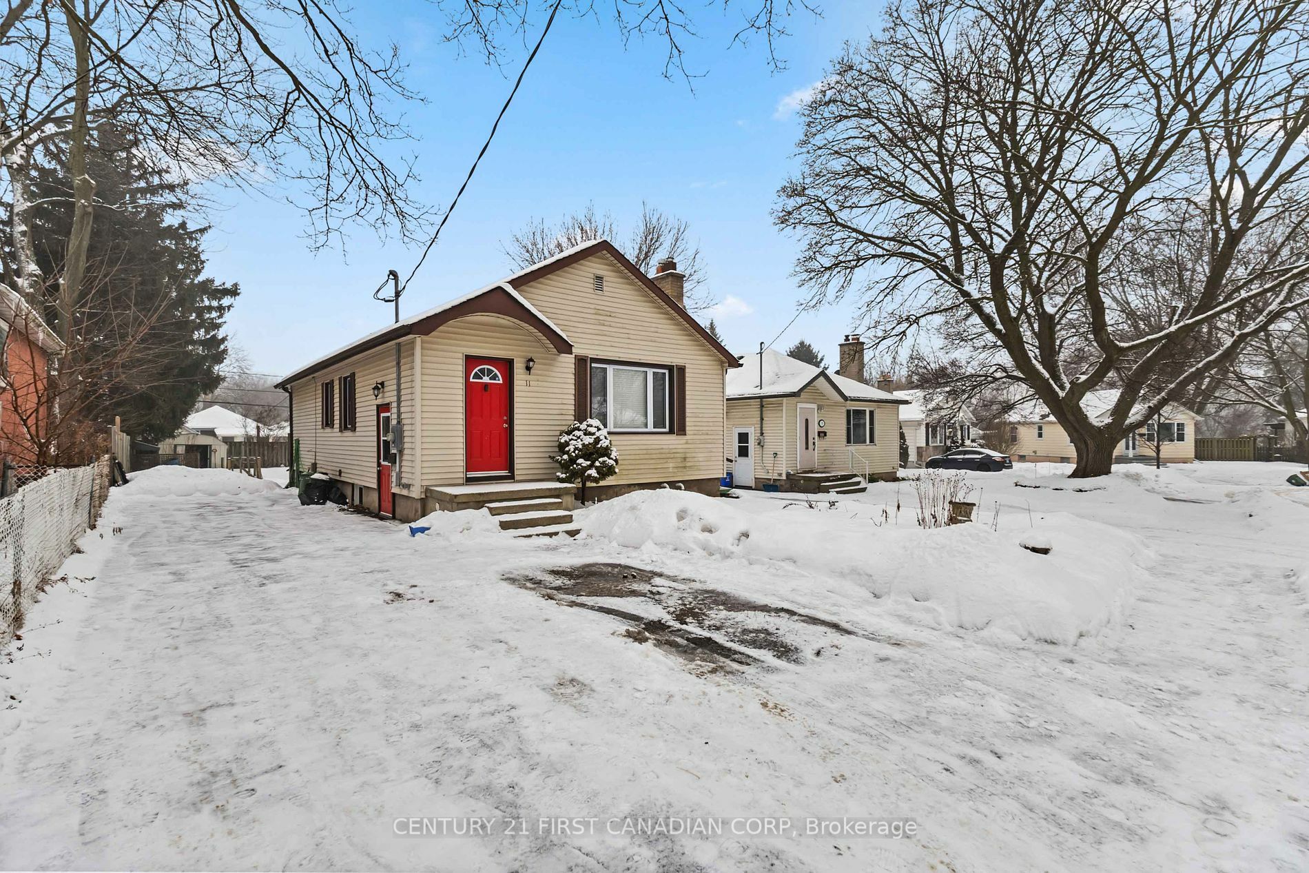 Property Photo:  11 Montague Pl  ON N5W 2K4 