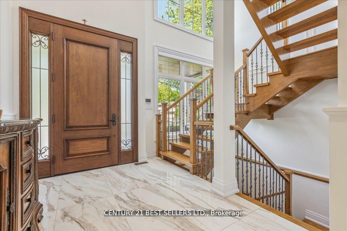 Property Photo: 41 Cudmore Road ON L6L 2Y4