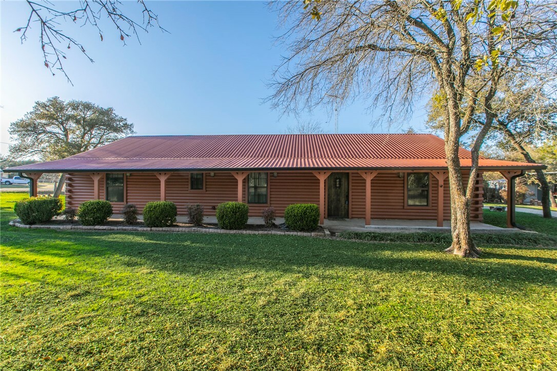 Property Photo:  2535 Garrett Lane  TX 76633 