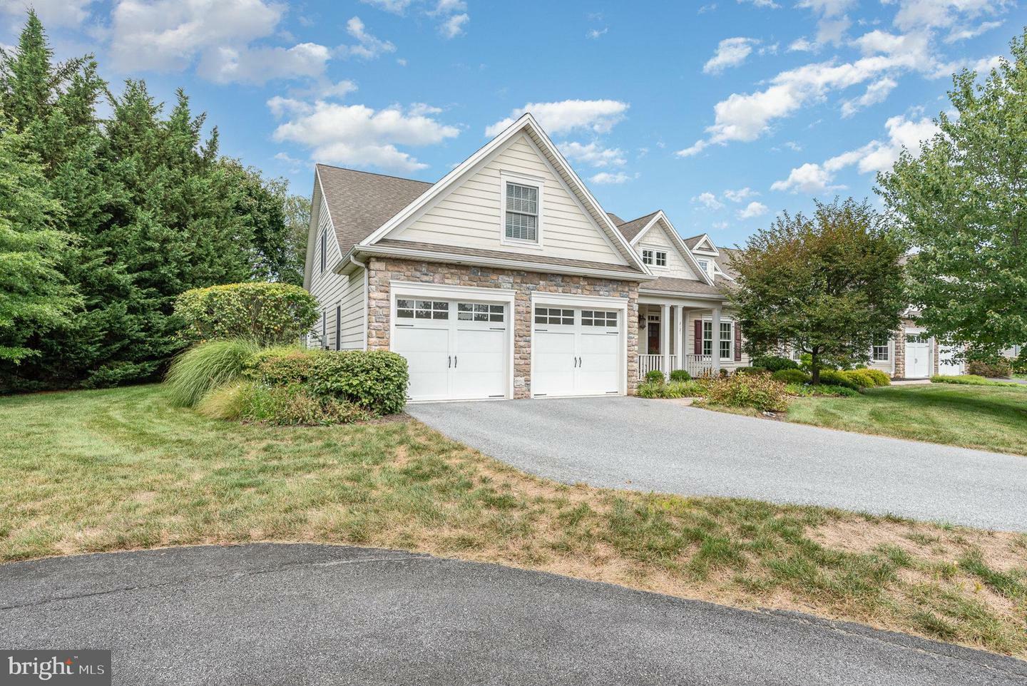 Property Photo:  2121 Arbor Court  PA 17055 