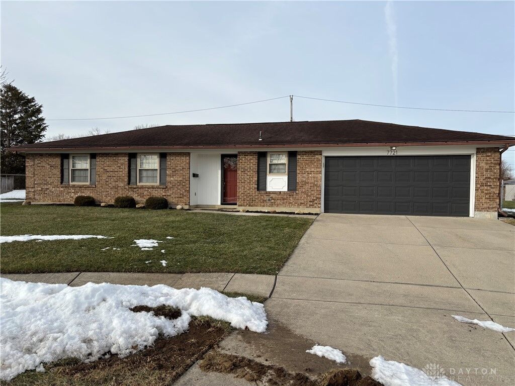 Property Photo:  7721 Sharsted Circle  OH 45424 