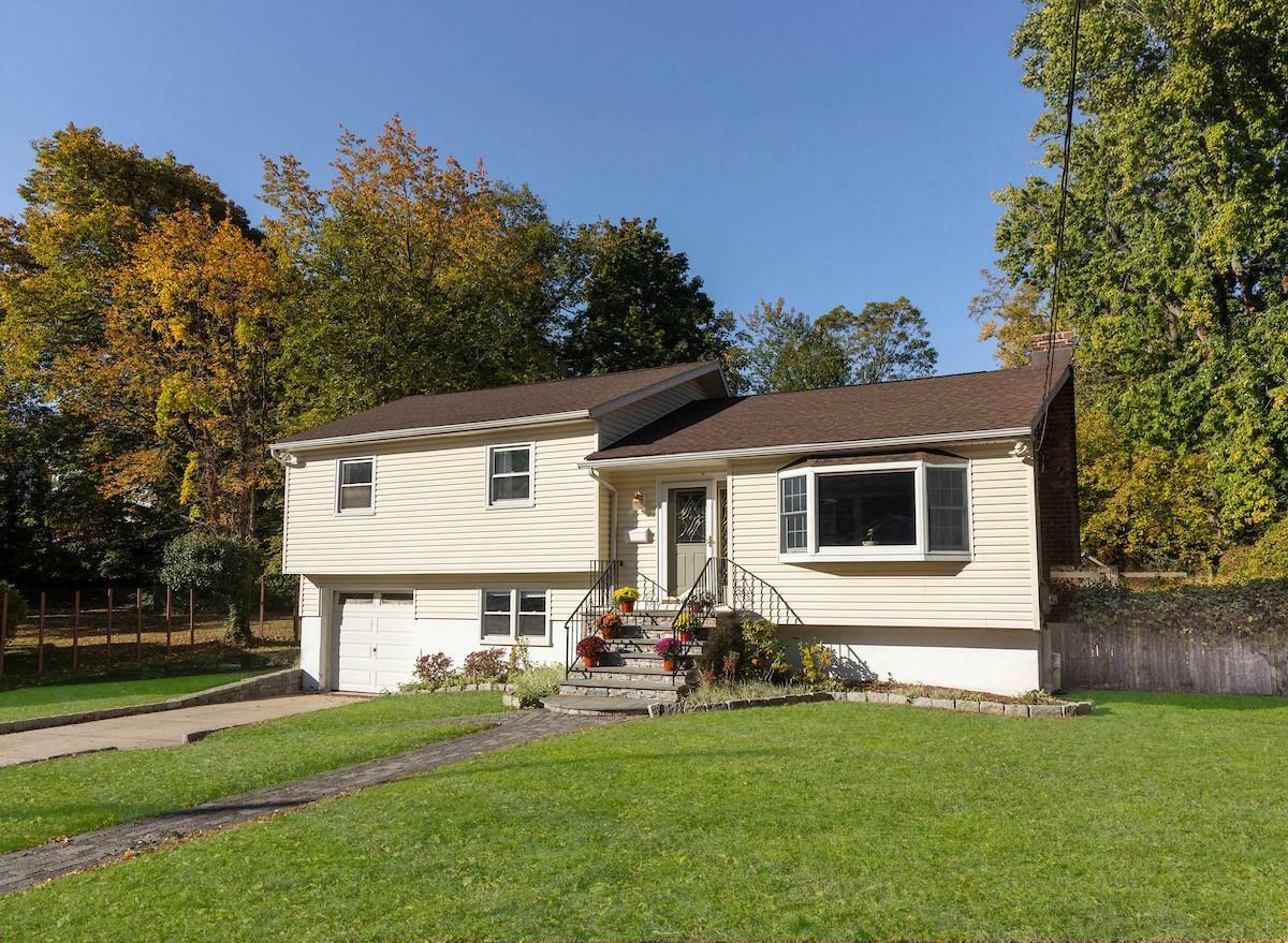 Property Photo:  12 Pietro Place  NY 10522 