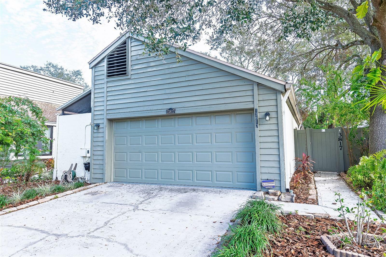 Property Photo:  13817 Lazy Oak Drive 0  FL 33613 