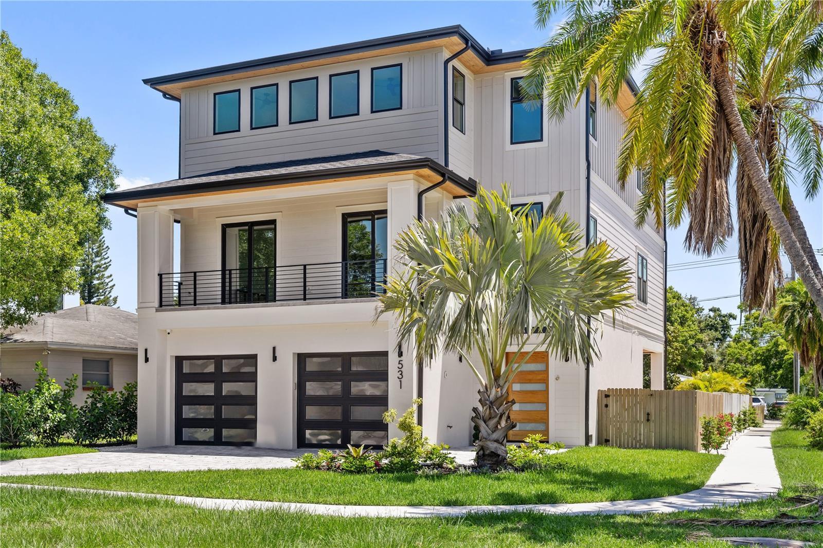 Property Photo: 531 Danube Avenue FL 33606