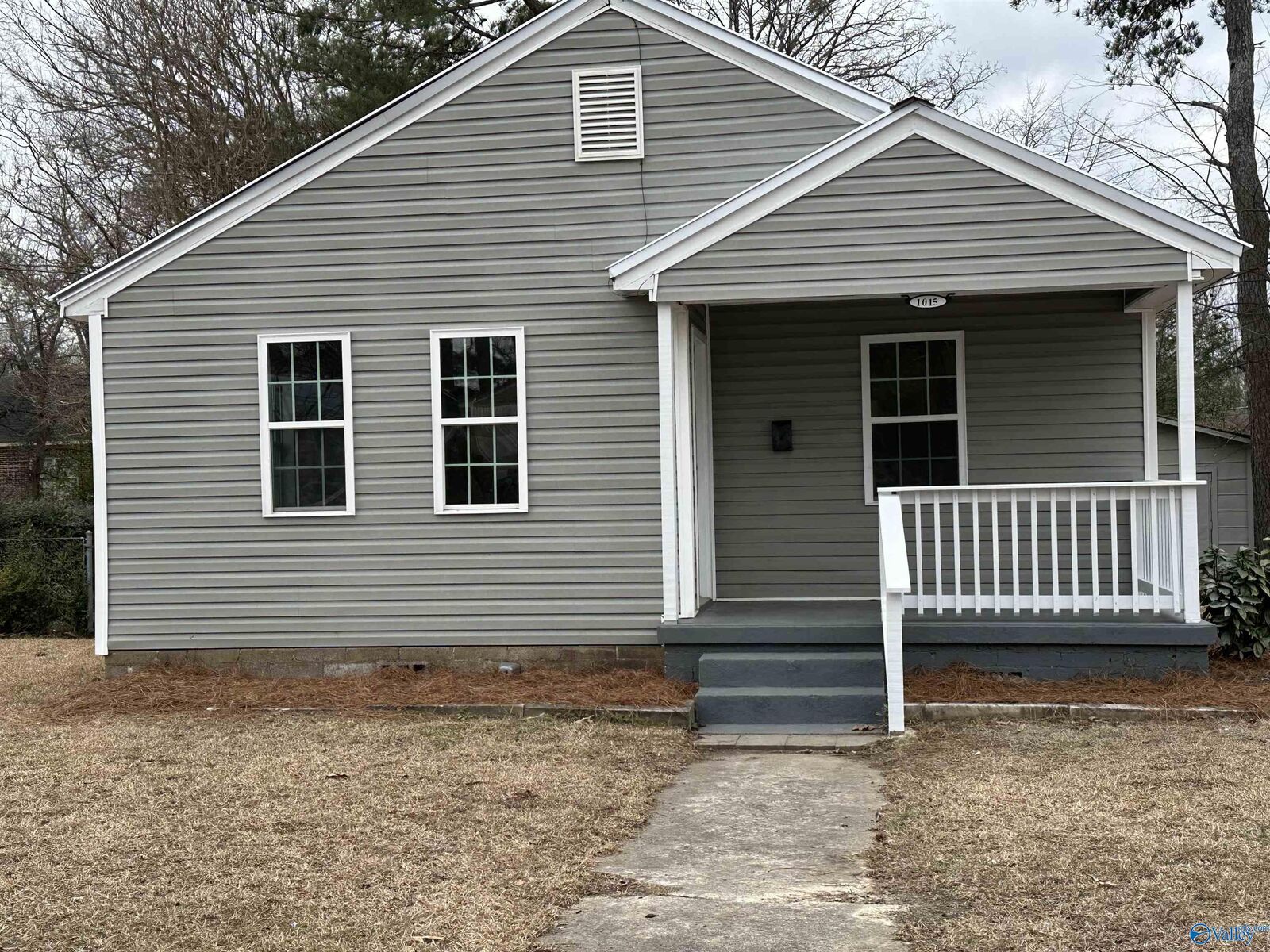 Property Photo:  1015 Wilbanks Avenue  AL 35903 